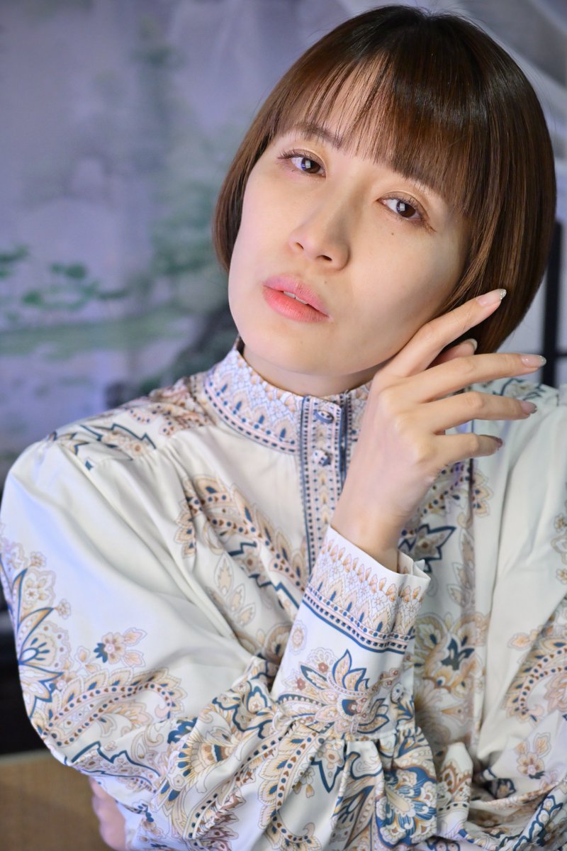 GoGoHappy2000's tweet photo. 凜華　　モデル　菜乃花 https://t.co/3IGXopuTZk