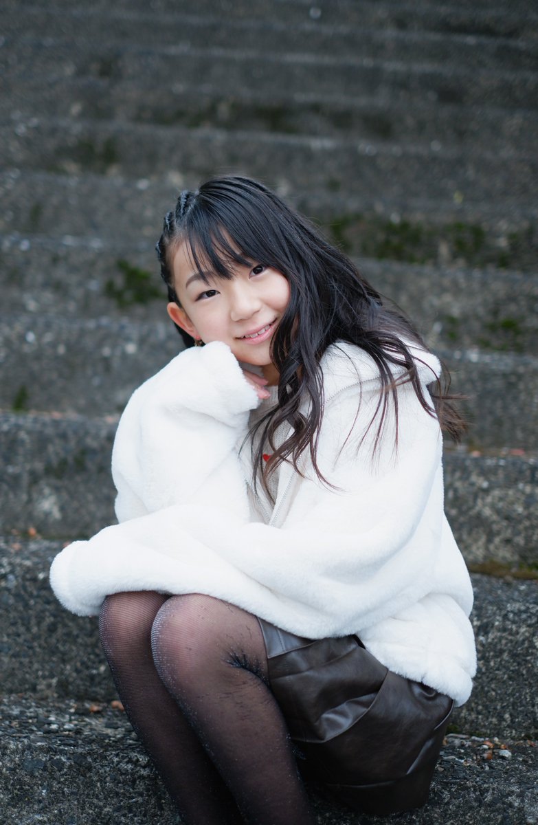 ひよりページ 個撮📸 ひよりちゃん✨ ヘアアレンジが発表会仕様でしたけど、 それは