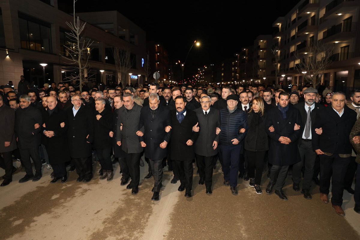 metintasci83's tweet photo. 04:17 https://t.co/VWMi8rI9dZ