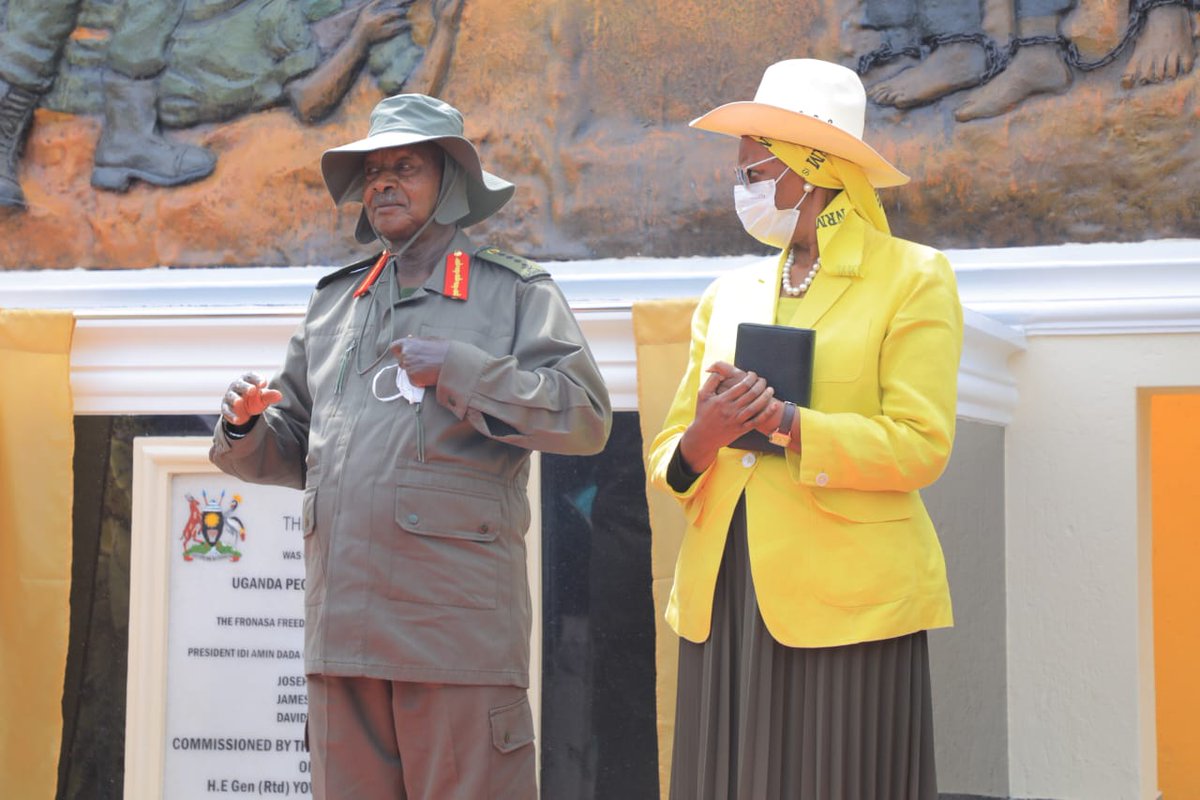 KemiKainerugaba's tweet photo. PHOTOS: The Hero of the Nation, H.E President Yoweri Kaguta Museveni and Maama Janet Museveni touch down in Kabale for Tarehe Sita celebrations! Joining the people to commemorate 45 years of struggle, sacrifice, and  nation-building. #TareheSita45 https://t.co/i45Yh80d5K