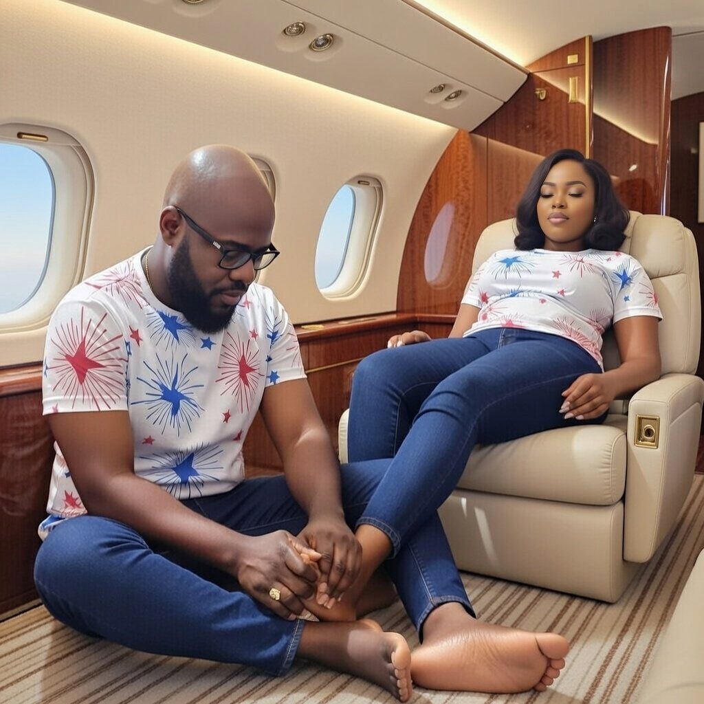 oxeligible's tweet image. The real wife of lobistar @Onells2 eating corn in the bush while his aboki brother @deriuku_ is still in the trenches selling suya, even some of his family (e.g @Ifvstudio_cic @lobisterGrandma @Harris_hr7 has not yet enjoyed his X money. 

But see me.