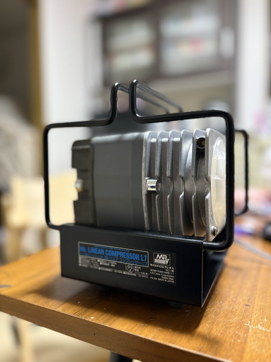 念願のブツが届いたぜ！
ストレスフルな電動エアブラシくんとはおさらばだ^_^