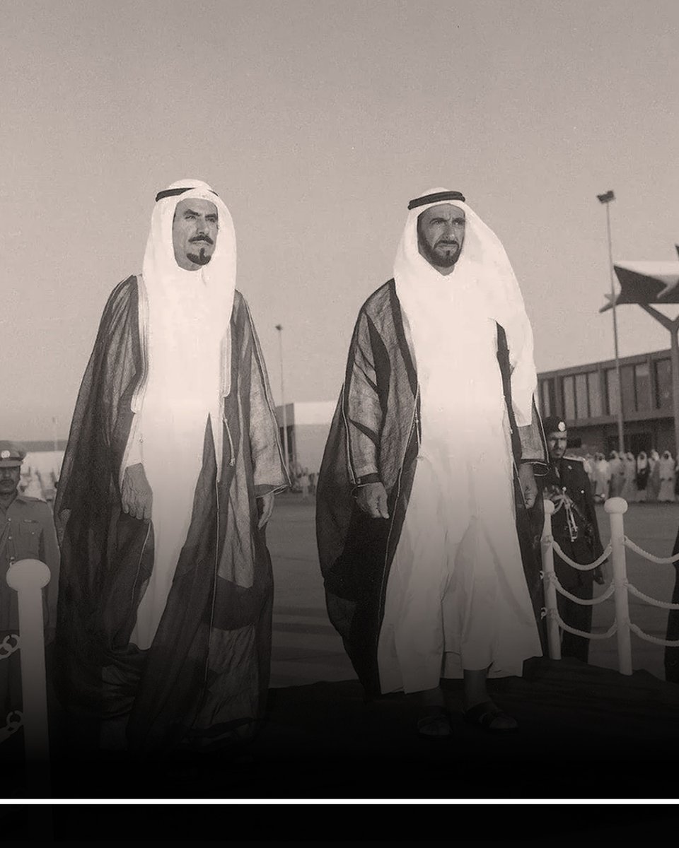 Nlauae's tweet photo. The Arabian Gulf Digital Archive Highlights the History of Emirati–Kuwaiti Relations

The United Arab Emirates and the State of Kuwait share strong historical and strategic relations that stand as a unique model of partnership and fraternity among Arab nations. Rooted in shared goals and mutual interests, these ties have contributed to strengthening cooperation between the two countries across various fields.

Sheikh Zayed Bin Sultan Al Nahyan during his reception of H.H. Sheikh Jaber Al-Ahmad Al Sabah in Abu Dhabi, 19 May 1975

© National Library and Archives of the United Arab Emirates

For more historical images, visit https://t.co/OcoNG7N4Jf.

#AGDA #NationalLibraryandArchives #NLA #UAEHistory #PowerofConnection #NationalLibrary #TheNationsMemory #UAEKuwaitRelations