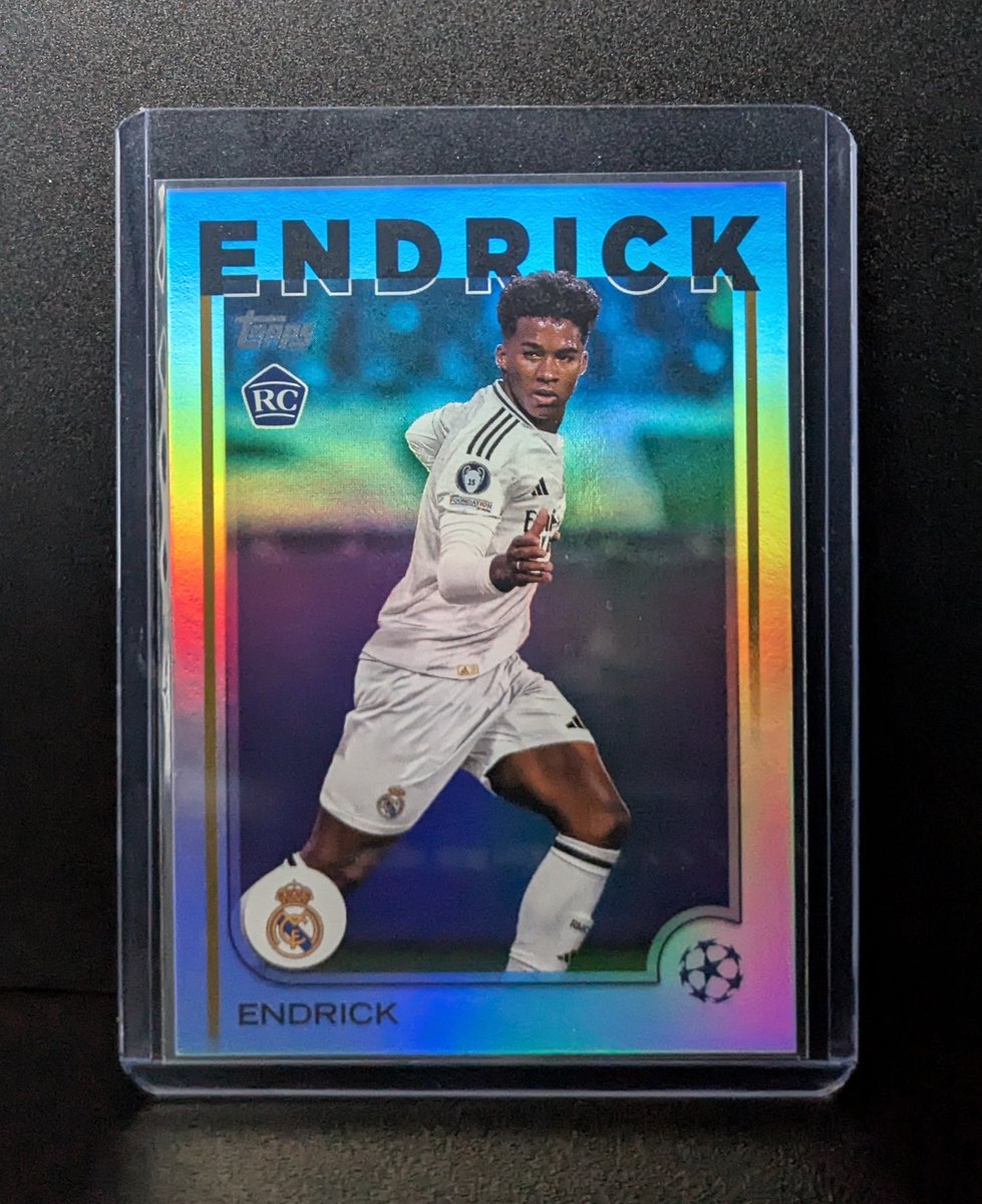 4ANR79pZenRTM29's tweet image. 24/25 topps ucc flagship ⚽

image variation sp
Endrick  " E9 " 🇧🇷
数多くのブラジル選手の中でも"華"がある🤩
topps epl ⚽早く、、(royal mail😭)
#Endrick 
#Topps 
#variation