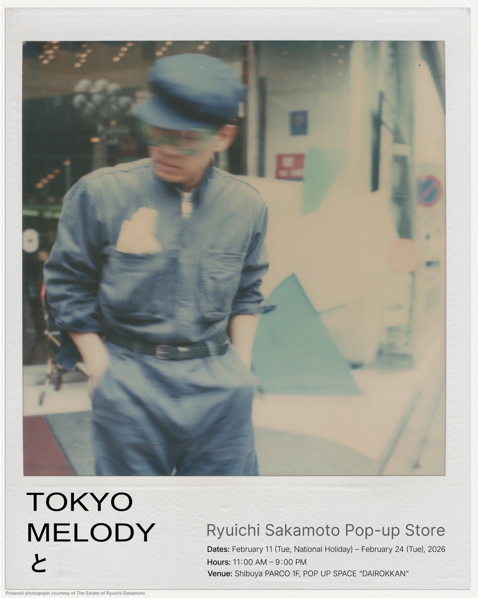 commmons's tweet photo. 坂本龍一ポップアップストア「TOKYO MELODY と」
渋谷パルコ１階に登場

現在公開中の幻のドキュメンタリー映画『TOKYO MELODY RYUICHI SAKAMOTO』4Kレストア版（監督：Elizabeth Lennard）の公開を記念し、坂本龍一のポップアップストア 「TOKYO MELODY と」 が、渋谷PARCO 1階に期間限定でオープンします。
会期は2026年2月11日（祝・水）から2月24日（火）までの2週間限定。
坂本龍一が80年代に縁を持った渋谷PARCOにて、初めてのポップアップ開催となります。
映画が撮影された1984年は、坂本龍一と高橋悠治による電話越しの対話をドキュメントした書籍『長電話』が刊行された年。その発売日に、坂本龍一は渋谷PARCOの壁面に、同書の表紙を7時間にわたって貼り続ける 《The Grey Wall》 というメディア・パフォーマンスを行いました。本ポップアップ「TOKYO MELODY と」の店内は、その《The Grey Wall》をモチーフとした空間構成を施し、当時の記憶と現在とが重なり合う展示を実施します。
さらに、1984年〜1985年に坂本龍一が綴っていたメモや、当時制作していたオリジナル・アルバム『音楽図鑑』の制作ノートなど、貴重な資料も展示予定です。
会場では、坂本龍一のCD、レコード、書籍のほか、現在完全予約制で運営されている図書空間「坂本図書」の協力により、坂本龍一が所蔵していた書籍と同タイトルの古書やオリジナルグッズを販売します。またADAM ET ROPÉより、10のカルチャーをバックグラウンドにしたレーベル「10Culture（テンカルチャー）」と映画『Tokyo Melody』によるコラボレーションアイテムも展開。そのほか映画のビジュアルポスター、オフィシャルグッズなども販売予定です。
さらに、会期中の日曜・祝日には特別企画として、映画『TOKYO MELODY RYUICHI SAKAMOTO』の中で坂本龍一が見せているジェンダーレスでアバンギャルドなメイクをオマージュしたメイク体験ができる特別コーナーも登場します。

1984年前後のカルチャー、メイク、そして記憶が交差する空間で、
坂本龍一の「TOKYO MELODY」を体感する2週間。
ぜひこの機会に足をお運びください。

坂本龍一ポップアップストア「TOKYO MELODY と」
会期：2026年2月11日（祝）〜2026年2月24日（火）　時間：11:00~21:00
場所：渋谷パルコ1階　POP UP SPACE「DAIROKKAN」
メイク体験コーナー：2月11日（祝）、2月15日（日）、2月22日（日）、2月23日（祝）
＊事前予約制、下記フォームからお申し込みいただけます。
URL: https://t.co/O4cTR0HL88