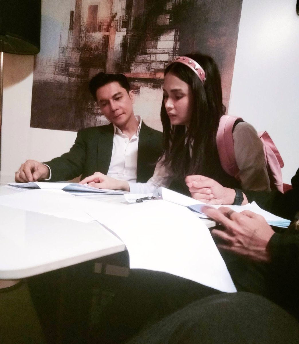 stroberrie___'s tweet image. Parents at work 🩷 #RhenSeph