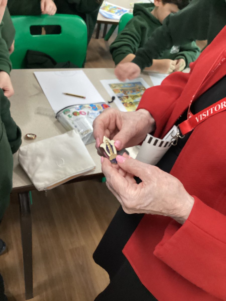 Miss Scott tweet media