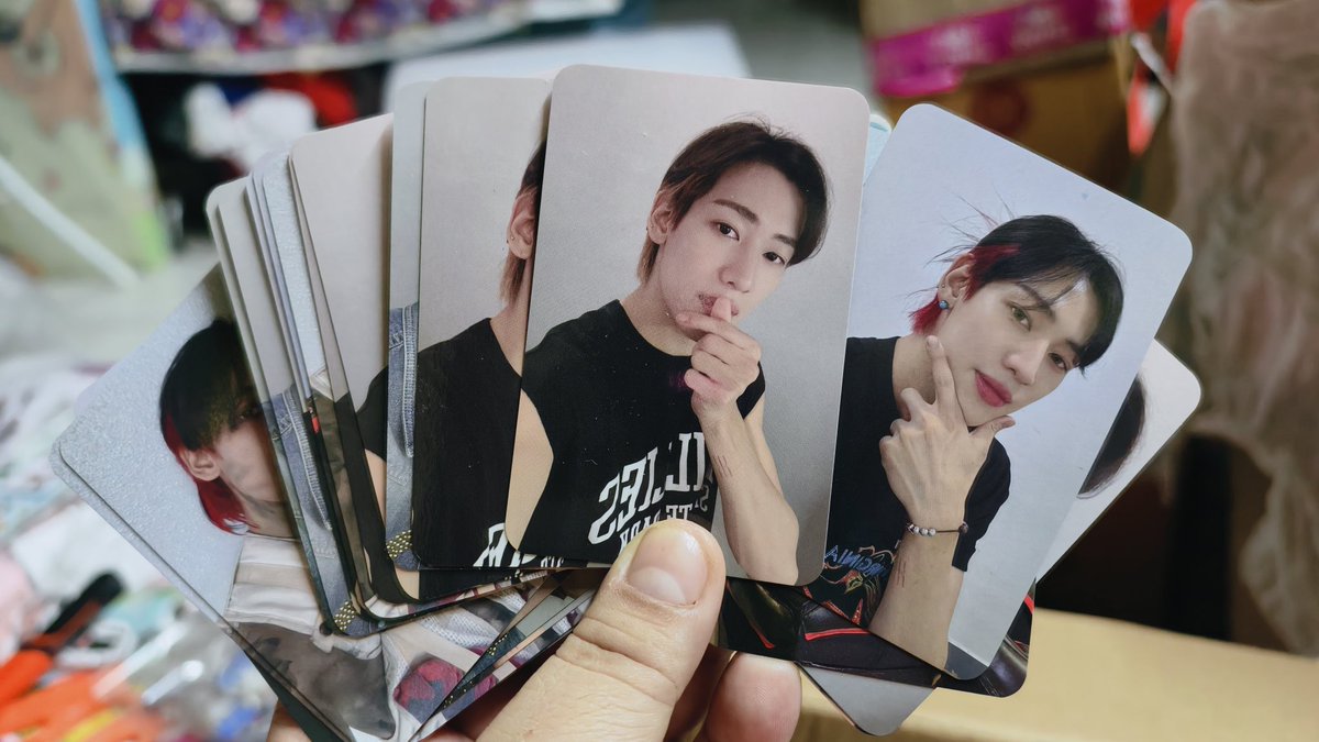 แจกฟรี**** / สุ่มลาย บ้านละ 2ใบ
ขอค่าส่ง 50บาท/บ้าน คละให้ไม่ซ้ำ
การ์ดแท้ #Bambam แบ่งปันหล่อถึงมือคนสวย 💖💖💖