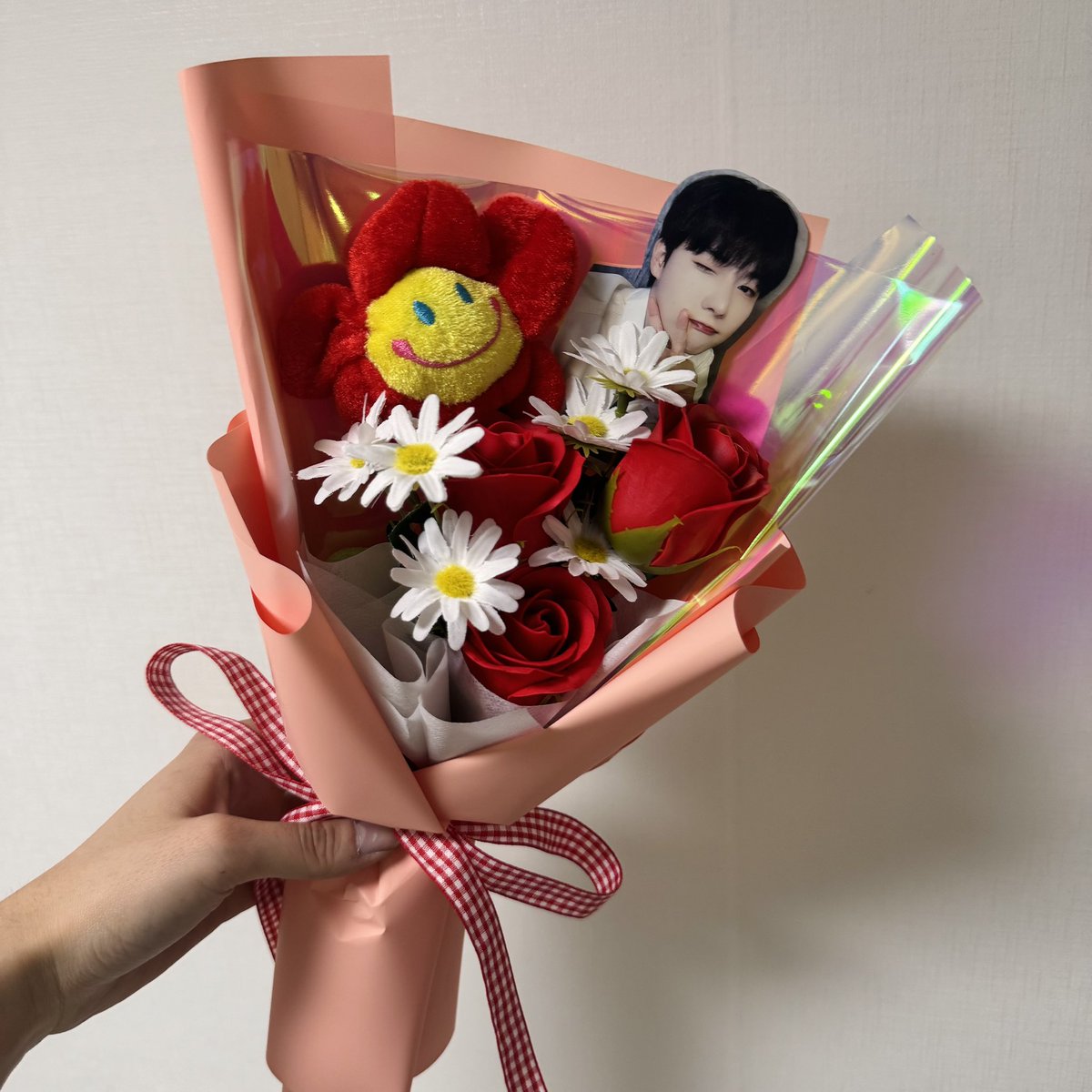 2026 𝑶𝑵𝑬𝑾𝑬 𝑶! 𝑵𝑬𝑾 𝑬!𝒗𝒐𝒍𝒖𝒕𝒊𝒐𝒏 Ⅴ

✿᭢용훈 꽃다발 나눔✿᭢

♡2/8(일) 막콘
♡5명 선착
♡당일 장소 타래로 공지

#원위 #ONEWE