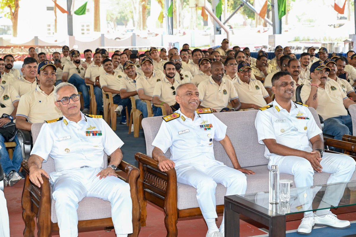 INS Chilka tweet media