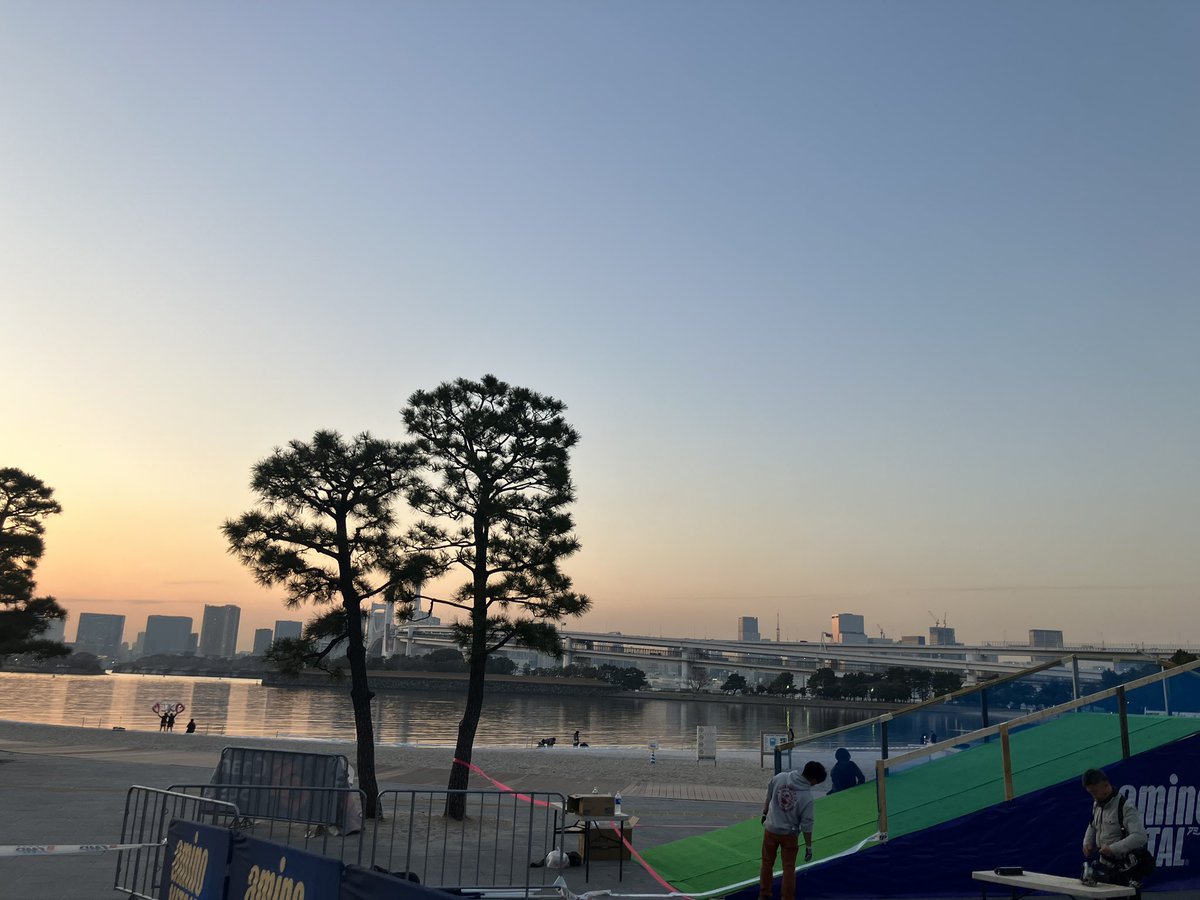 搬入終わり。二日間忙しくなったらいいなあ