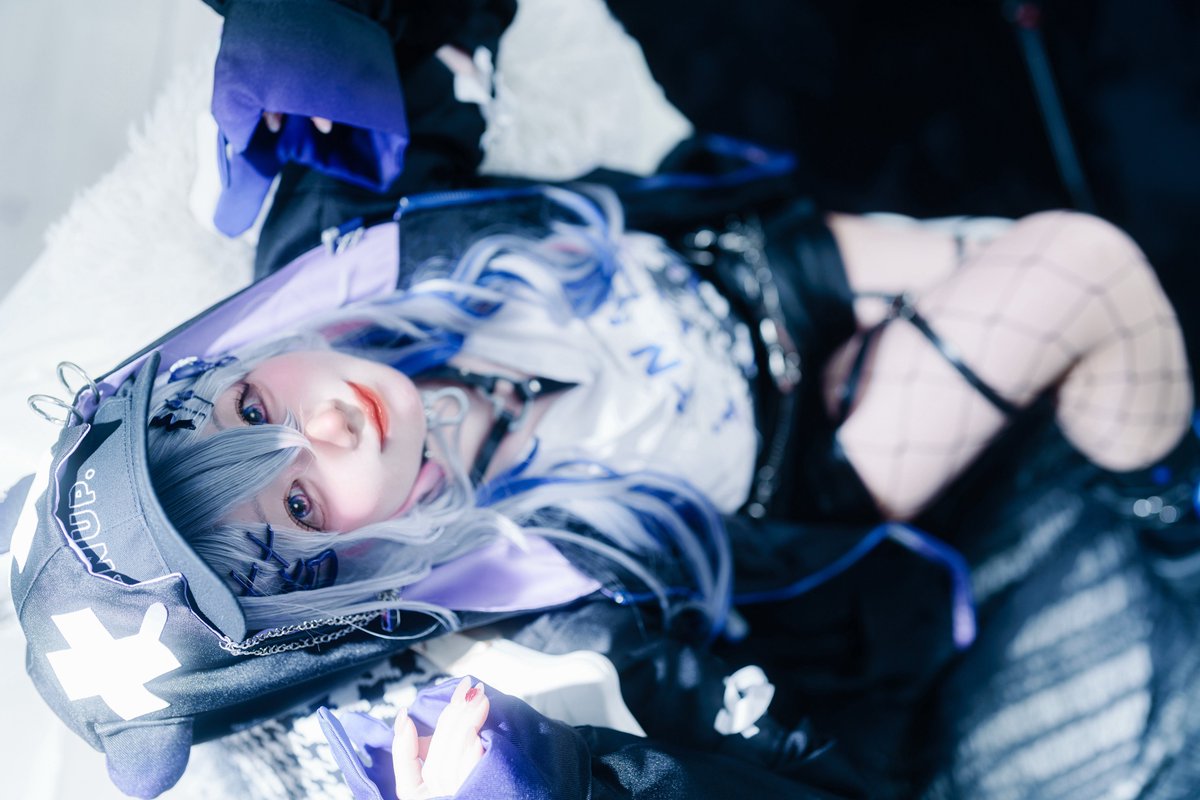 神咲るう tweet media