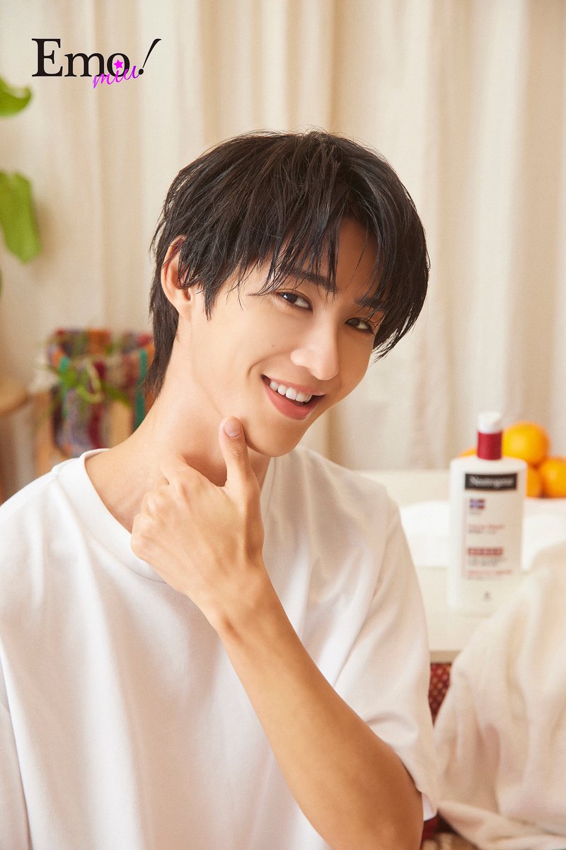 Emo!miu／エモミュー tweet media