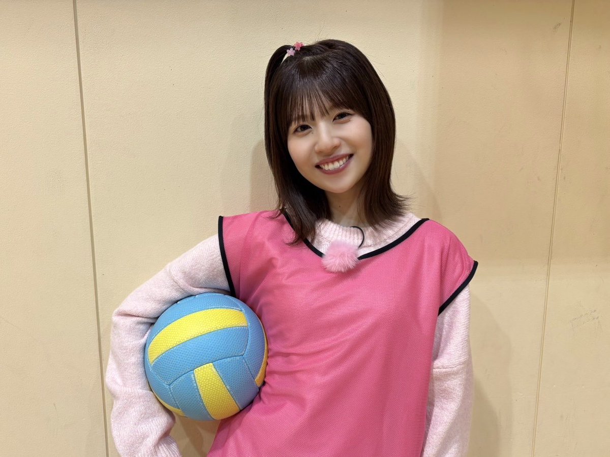 hinatazaka46's tweet photo. 本日2月6日(金)18:00〜
#松田好花 が出演する
Hulu「春日ロケーション ～春日プロデューサーの旅番組～」シーズン5

#6 の配信がスタートしました！

ぜひご覧ください📲
https://t.co/IecUX7bKFT

#春日ロケーション
#日向坂46 https://t.co/9UjJxDD1X2