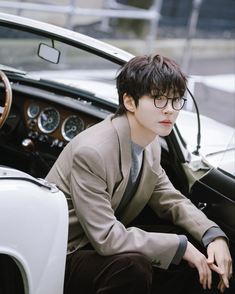 knstudio_official tweet media