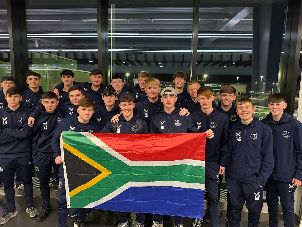 EvertonCollege's tweet photo. Safe journey to our students and staff who are currently on their way to South Africa 🇿🇦 to work alongside The Spirit Foundation and The Spirit International Football Academy. #NSNO ⚽️🔵✈️ https://t.co/smSBvpLHcY