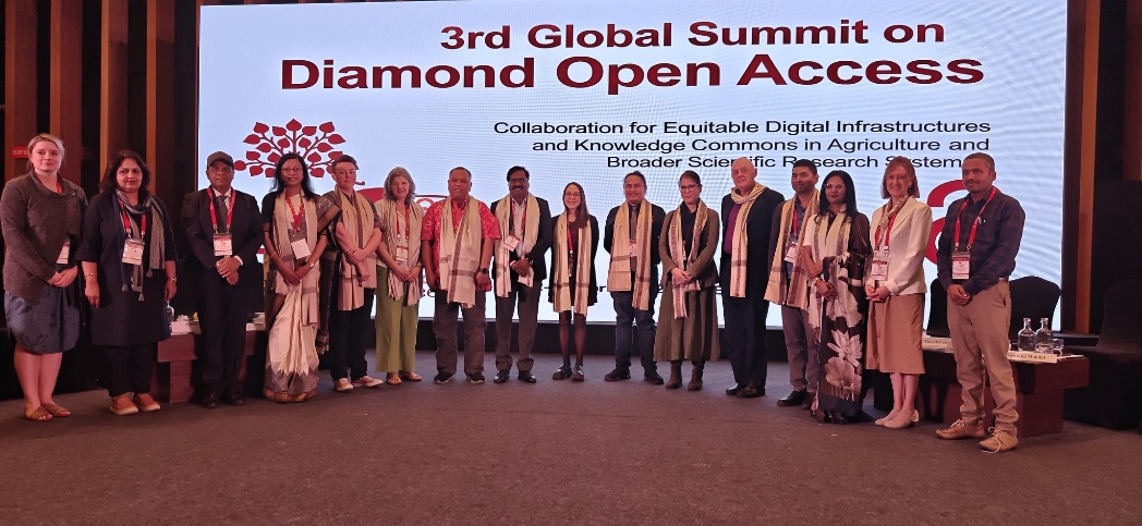 GVRayasam's tweet photo. @CSIR_NIScPR participated in the @doasummit2026 in plenary talks, panel discussions and exhibited it’s 15 #researchjournals which are #DiamondOpenAccess
@CSIR_IND https://t.co/RoPNcB2TyW