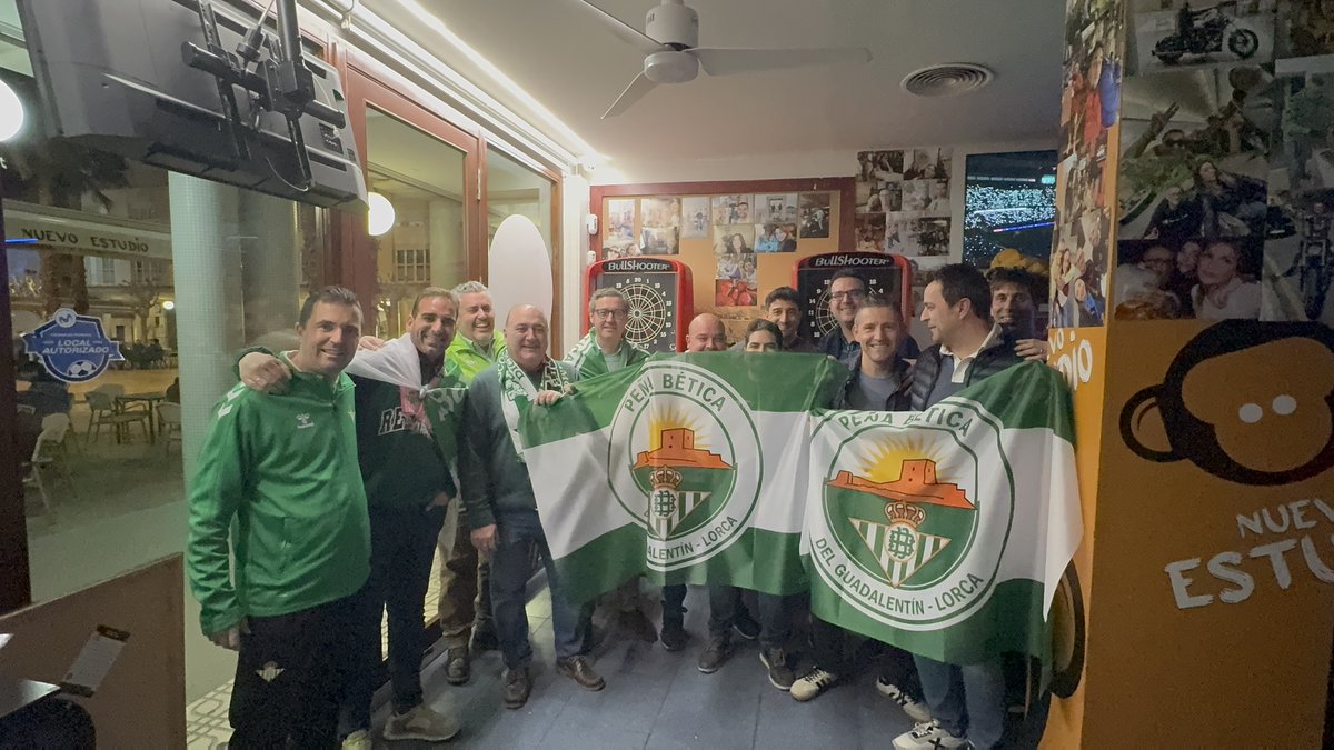 COPE_Lorca_'s tweet photo. 💚🩶 El beticismo echa raíces en #Lorca: nace la primera peña oficial del @RealBetis en la Región de Murcia
😍Impulsada por un grupo de amigos, la nueva Peña Bética @pbguadalentin  ha superado el centenar de socios en pocos días y prepara actividades
https://t.co/PIlXF5CKf3 https://t.co/srtJbvSmho