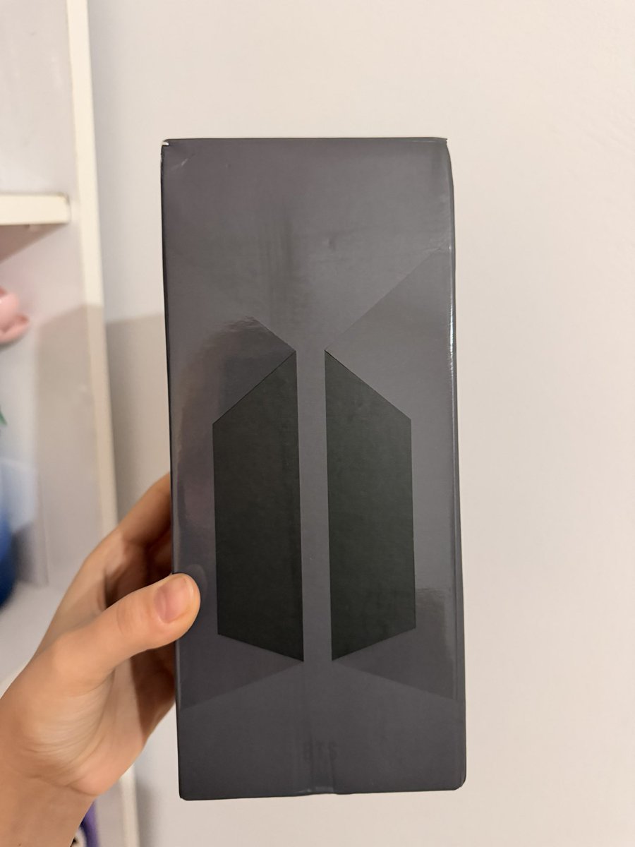 ʟᴏʟᴀ.ᴿᴵ̇ᴿᴬᴺᴳ tweet media