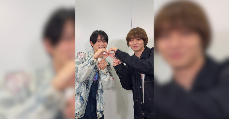 JUMP_Storm's tweet photo. /／ 
TikTok!!!!!!!
 \＼

#黒田光輝 さん × #伊野尾慧
2人でリボン結び🎀

▼ハニカミ Streaming &amp; Download
https://t.co/u2WAVnYSUA 

#ハニカミJUMP
#HeySɑyJUMP 

▼TikTokはこちら！