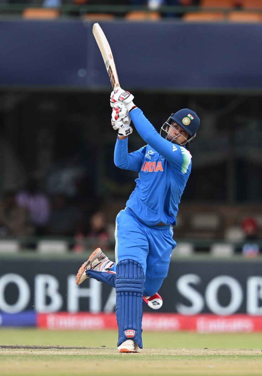 cricbuzz's tweet photo. CRASH BANG WALLOP! 💥

Century in a World Cup final. Ice-cold composure from Vaibhav Suryavanshi on the biggest stage

#iccu19worldcup #IndiaU19 #INDvENG https://t.co/aSECPm2lHc