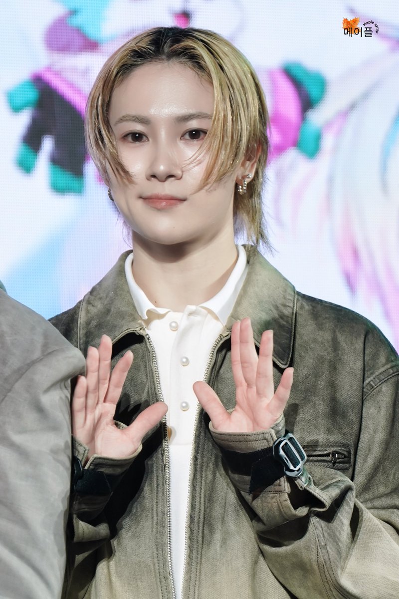 ลูกแม่ น่ารักอะ 

#WOLFHOWLHARMONY  #WHHinThailand
#WHHxANIMONIUM 
#HIROTO