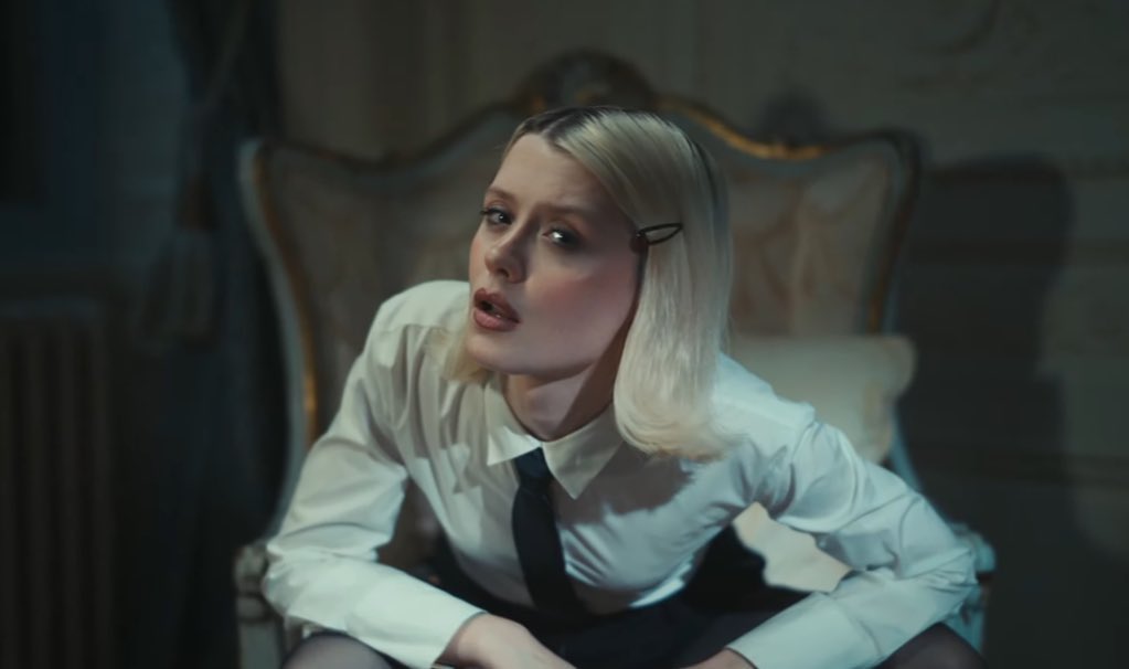 ✨michela✨ tweet media