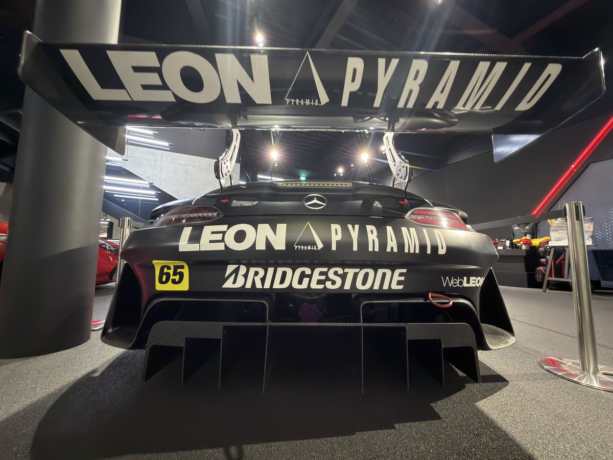 sawahiro12's tweet image. 世田谷にあるAMG東京世田谷で今週末までの限定展示だそう…！  
こんなに至近距離で見られて感激…
#SUPERGT  #AMG  #GT3