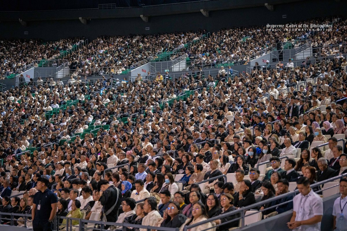 SCPh_PIO's tweet image. Scenes from this morning's Oath Taking and Roll Signing Ceremonies for the Successful #Bar2025 Examinees

#AMYingForExcellence
#AJustBar
#HaveFaith
#SupremeCourtPH