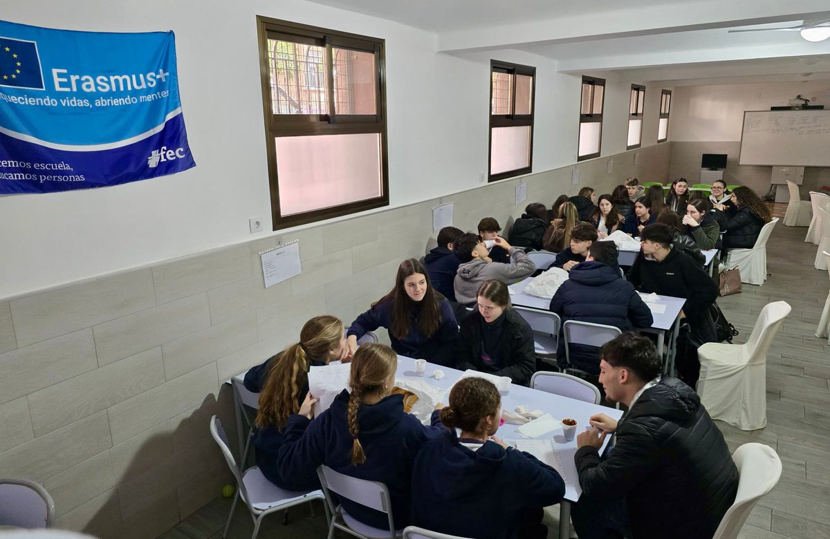 SagradaFamiliaBaFEC tweet media