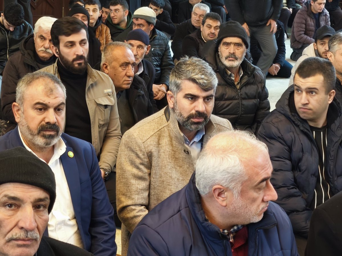 HÜDA-PAR Mersin Milletvekilimiz Sayın <a href="/FarukDinc_/">Faruk Dinç</a> ve İl Başkanımız <a href="/behcet_sevgili/">Behcet SEVGİLİ</a>, Karagözlüler Camii’nde depremde hayatını kaybeden vatandaşlarımız için okutulan Mevlid-i Şerif ve Hatm-i Şerif duasına katıldı.

Vatandaşlarımıza Allah’tan rahmet, milletimize sabır diliyoruz.