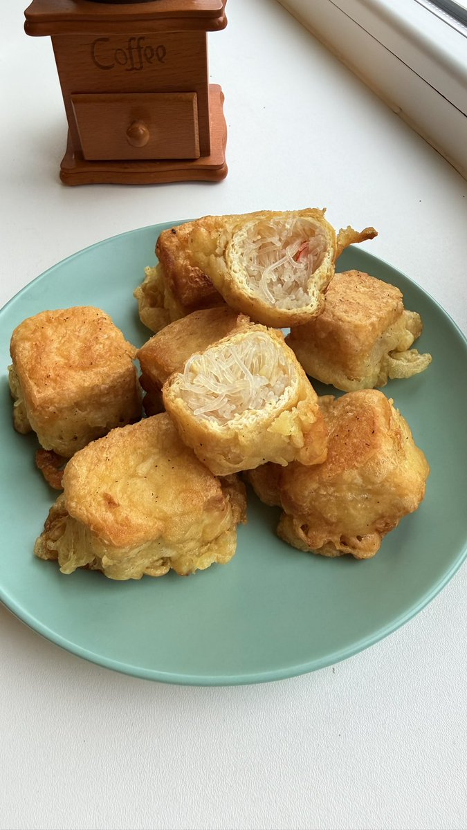 Bikin Tahu Isi Bihun. Tahu made in france bisa enak ternyata. Kangen banget makan ini.