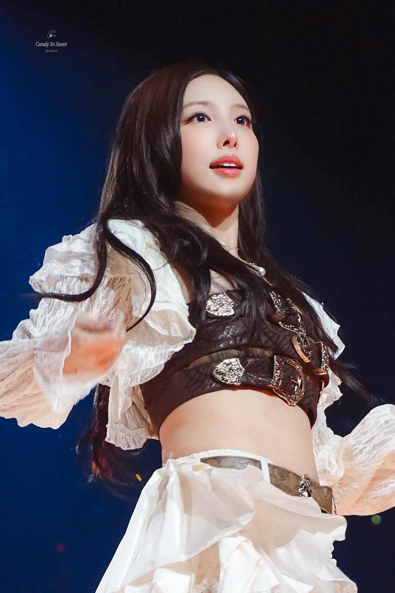 久しぶりにナヨンちゃん🐰 透明感よ透明感🥰