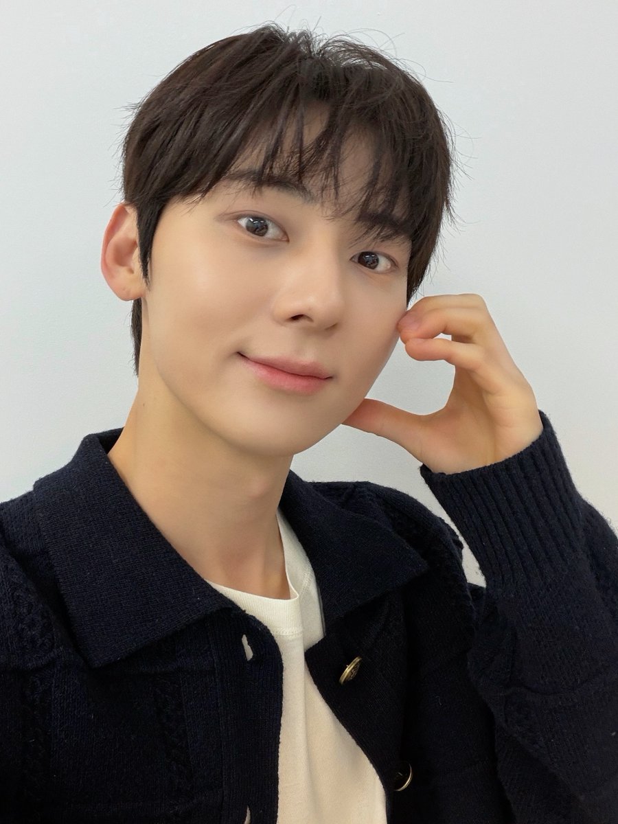 MINHYUN_PLEDIS's tweet image. [#Moment_H] 📸
260206 셀폰코드

#황민현 #HWANGMINHYUN