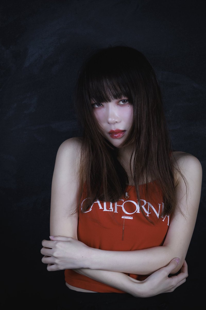 ハクシ tweet media