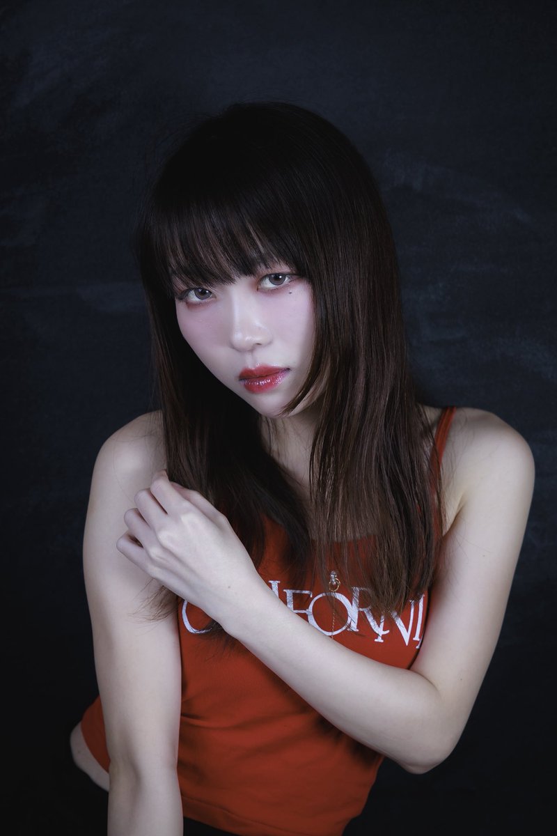 ハクシ tweet media