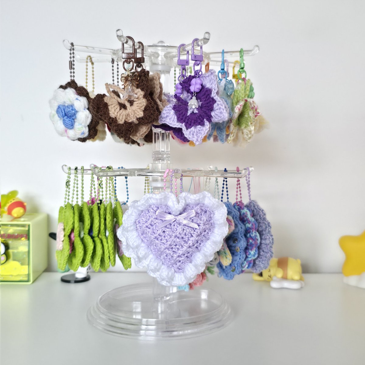 oddinent's tweet photo. trinkets and bag charms and keyrings and keychains and all the cute stuff you wanna hang on your bag 🦋🍀

lucky clovers, plush hearts, delicate butterflies, sweet puddings, sparkly shells and sanrio inspired dumplings 🥟🌸

https://t.co/XjOIl3C1Li https://t.co/SJYKzOMM0J