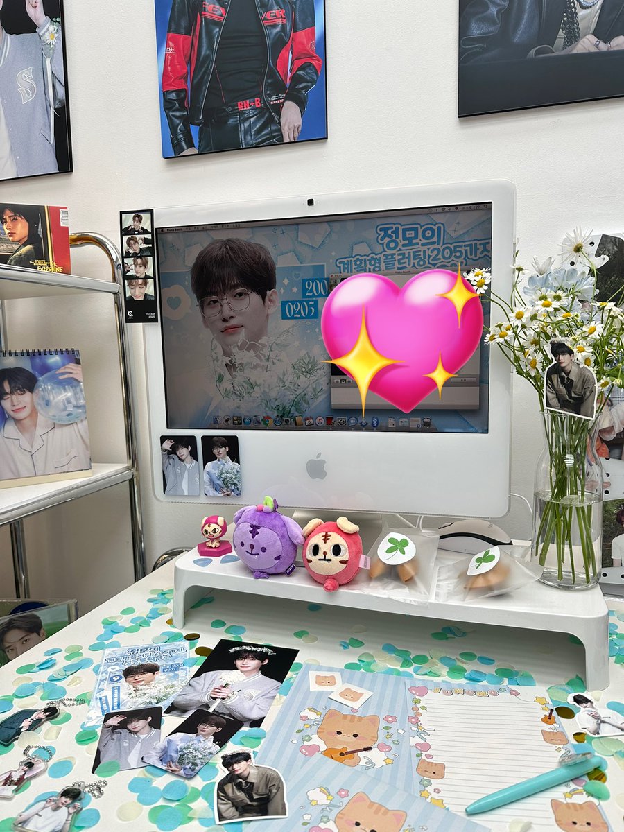 my_9loud's tweet photo. 좀 늦었지만…정모 생일 축하해!!💙
#정모의_계획형_플러팅_205가지_성공률_99% https://t.co/fQN3FmC3Vn