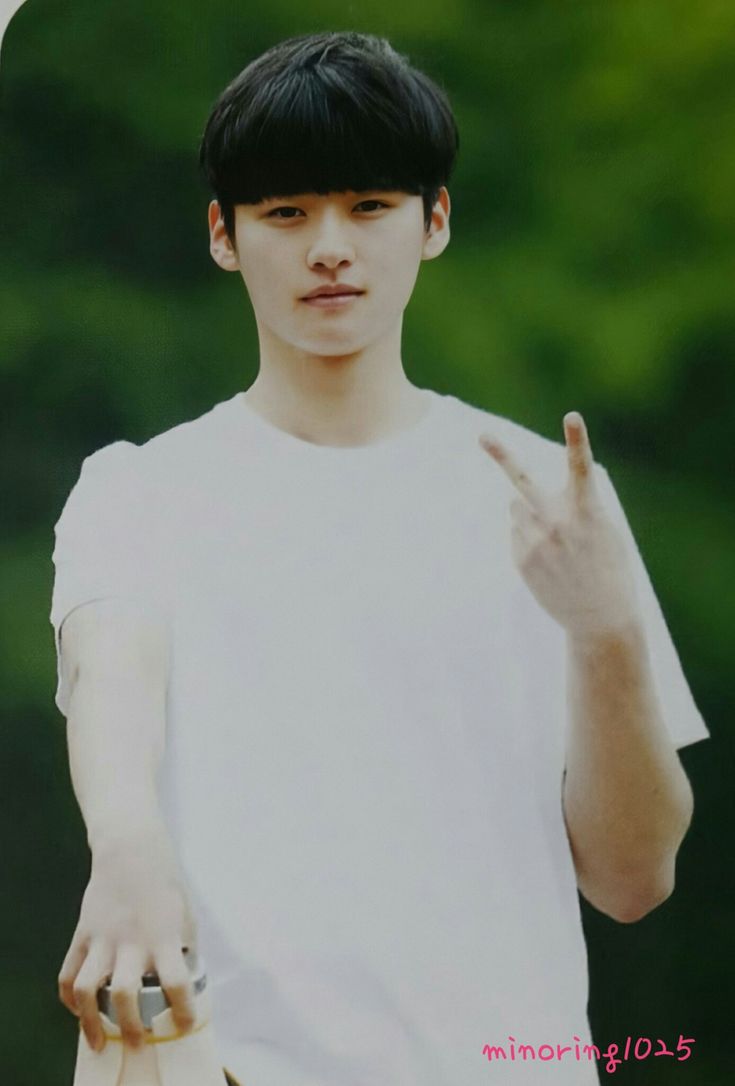 🐰넌 내 고등학교 친구였으면 진짜 나 전학 가거나 너랑 안 놀았을 것 같아

상당히 안 맞아보이긴 함
야구하는 애와 스포츠 관심없는 애
아 근데 강아지도 댄스부였으니까 둘이 댄스부에서 만났을 지도