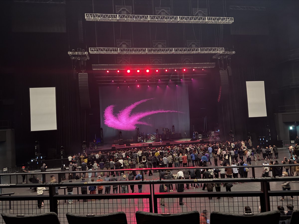 Hiroslds's tweet photo. マイブラ、有明ガーデンシアターのステージはこんな感じ。 https://t.co/AraEeUzM3T