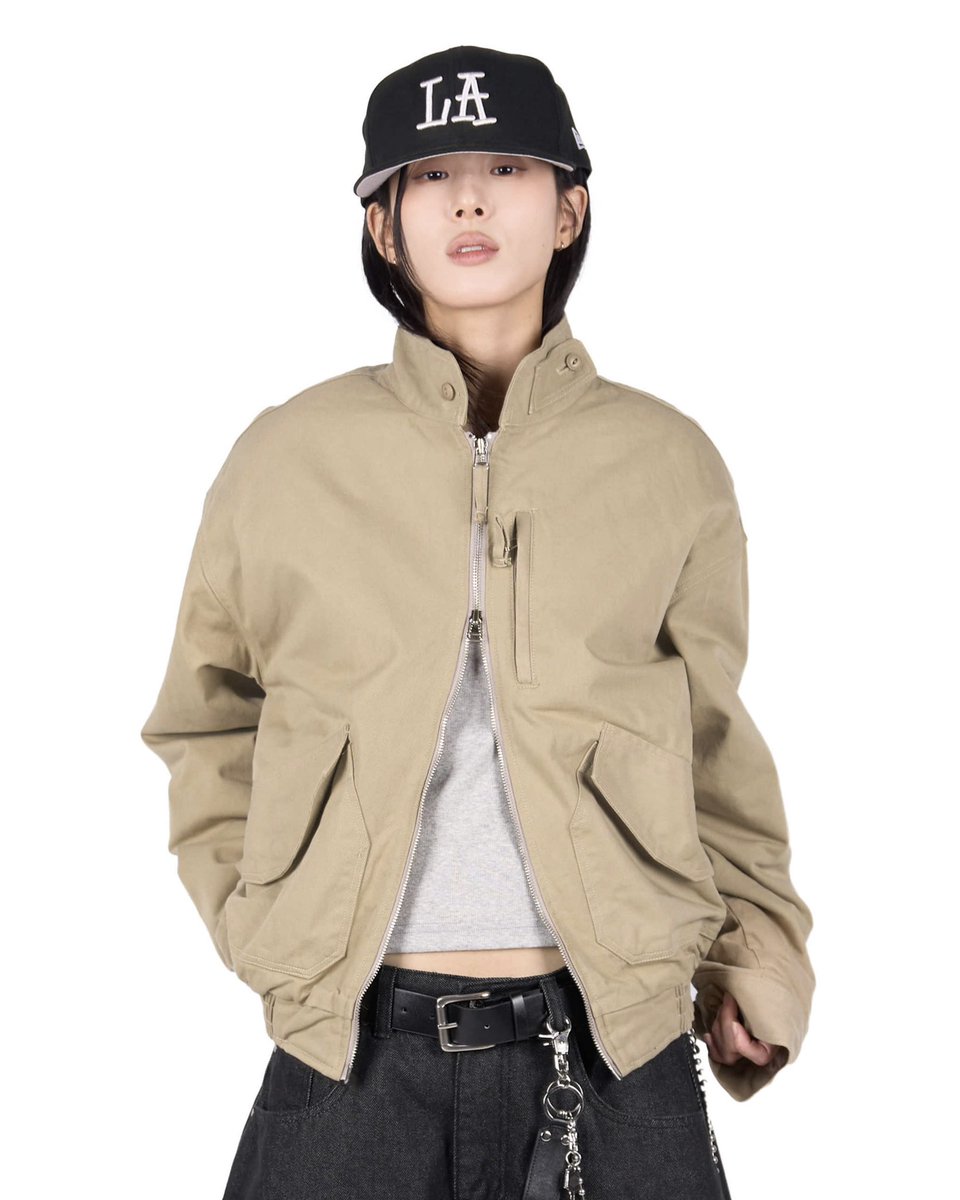 올해도 봄 아우터는 워크자켓이 유행이라네요
레이어드고 머고 아우터 하나만으로 태가 나는 고런 아이템 위주로 소개하께요

(구매 시 일정 수수료 지급받음)