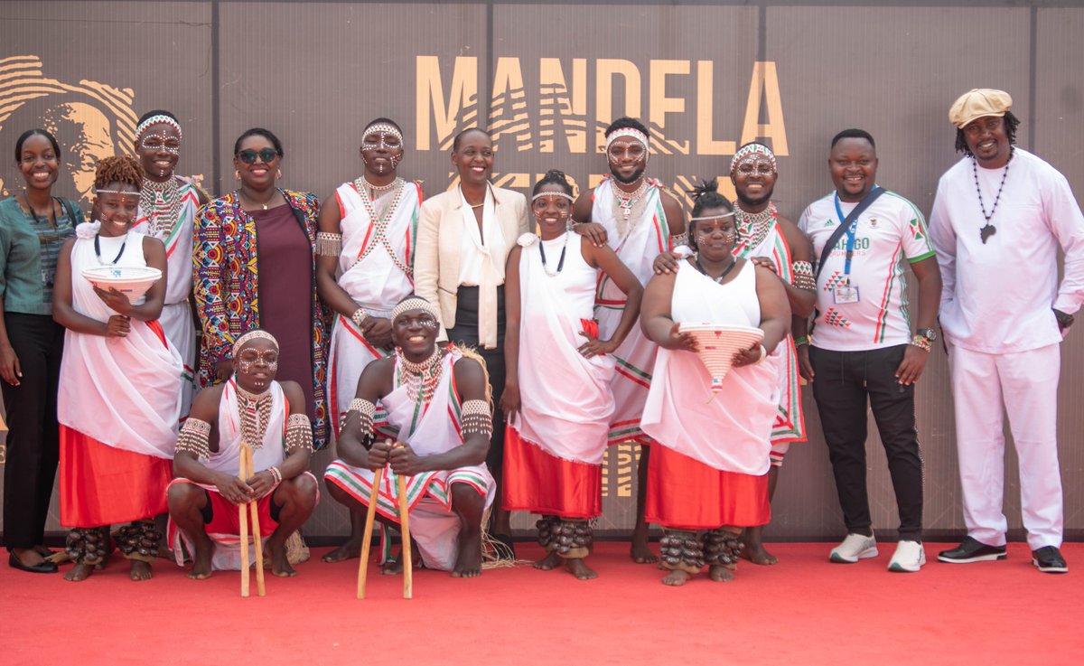 The ARCrayon tweet media