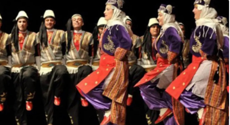 TÜRK HALK OYUNLARI MANİSA VE URFA YÖRESİ KURSU BAŞLIYOR
Detaylı bilgi için sarkoyhem.meb.k12.tr/icerikler/turk…