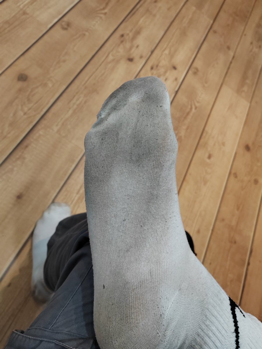 Is Friday so get weak and:

Goon😵‍💫

 RT🔄

Send💵🤑

Sniff 👃🏻

Repeat⤴️

linktr.ee/SneakersDudeM

#sub #findom #master #cashfag #cashmaster #tribute #paypig #alpha  #nikes #feet #cashdrain #finsub #lick #sniff #worship #moneyslave #fag #slave #pay #kink #goon #send #pay #obey