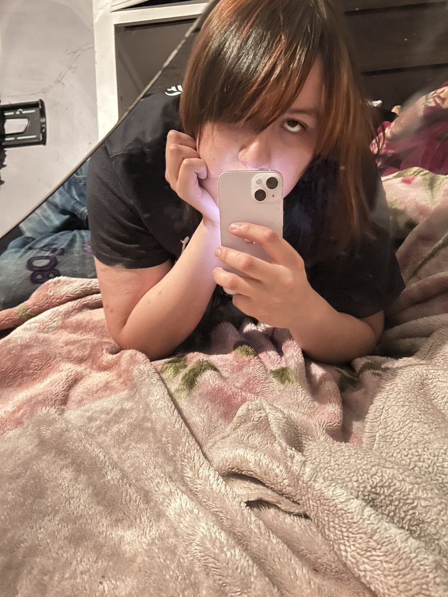 StuckInAKlink's tweet image. line me up and kill me