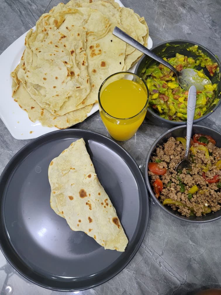 Hearttotummy's tweet photo. Home made tacos 🌮😋😋🤤 with love 💘💕💞 https://t.co/ivyPoZ2rkT