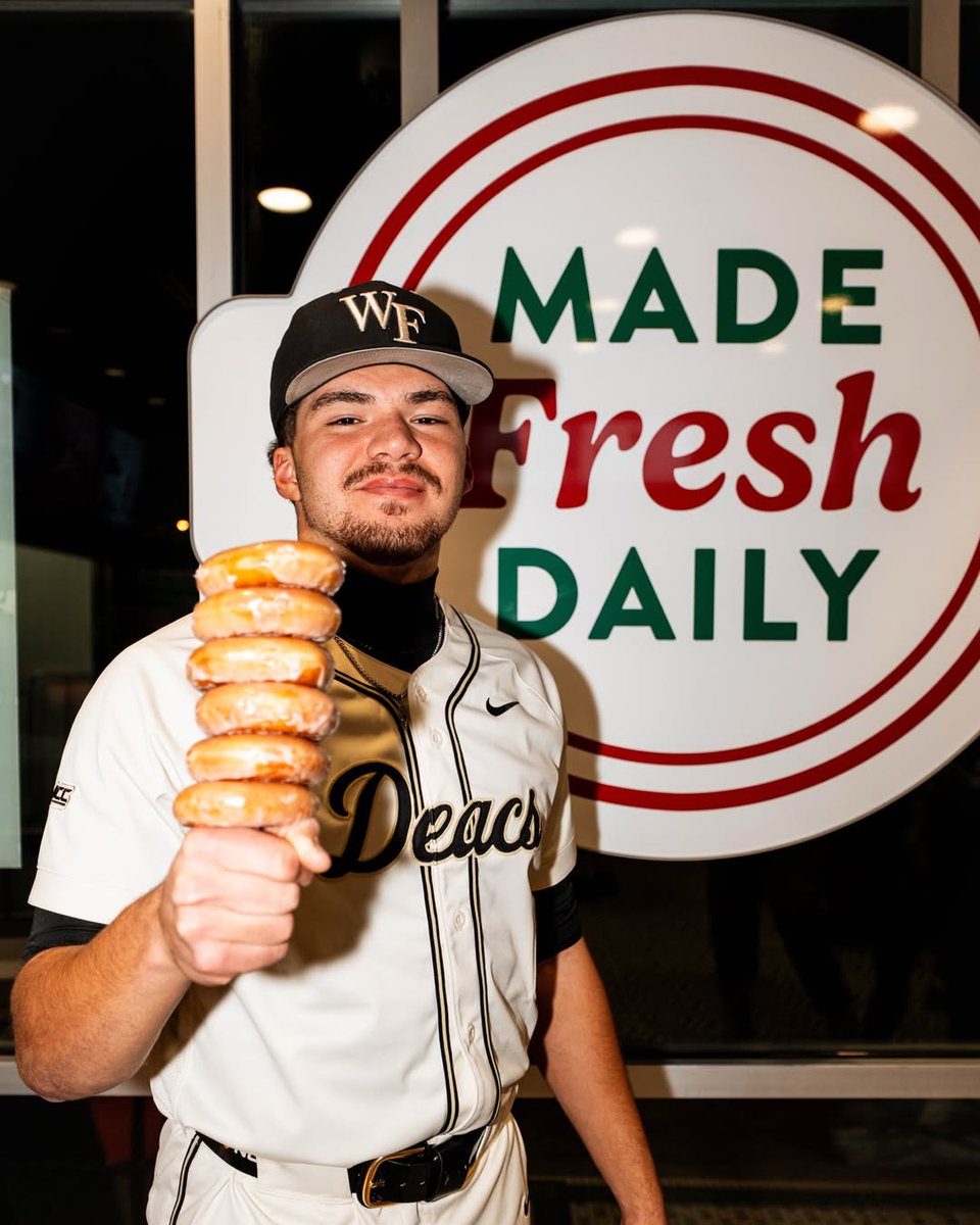 No Context Uniform Reveals tweet media