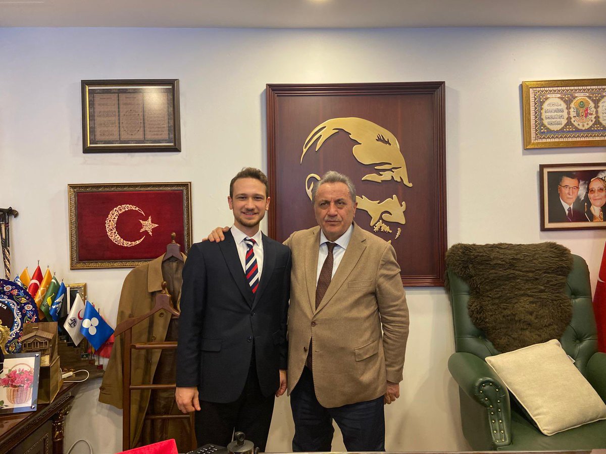 mertalpay06's tweet photo. Saygıdeğer büyüğüm 20., 21., 23. Dönem Ardahan milletvekili Saffet Kaya’yı ziyaret ettim.

Değerli düşüncelerini, tecrübelerini paylaştığı ve misafirperverliği için teşekkür ederim.

@saffetkaya_mv https://t.co/M0qqWsa8VE