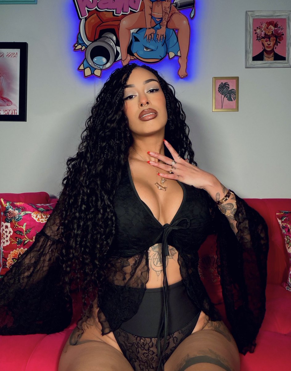 Miss B. Nasty 👑 tweet media