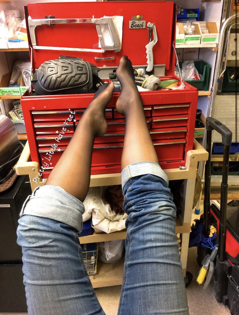 I love wearing hosiery under my work pants …. It’s like a little sneaky secret🤭